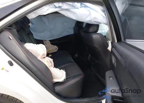 2016 Toyota Camry Hybrid/Le/Xle/Se z USA, uszkodzony, nr VIN 4T1BD1FK3GU195649